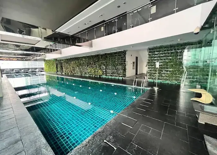 Makati - Sleeps 2 - Pool - Cinema - Gym - Garden Apartamento Manila